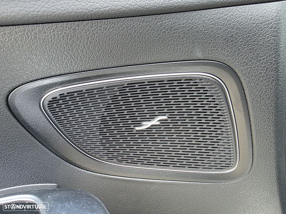 Mercedes-Benz C 300 e AMG Line - 30