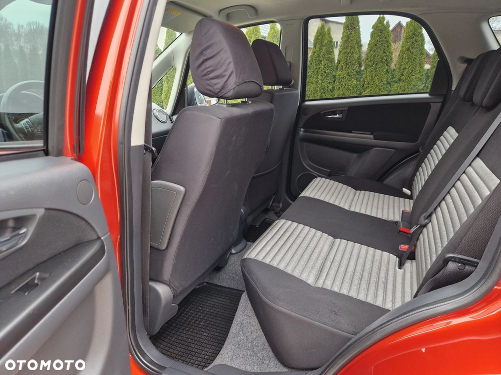 Suzuki SX4 1.6 VVT Streetline 4x2 Club - 39