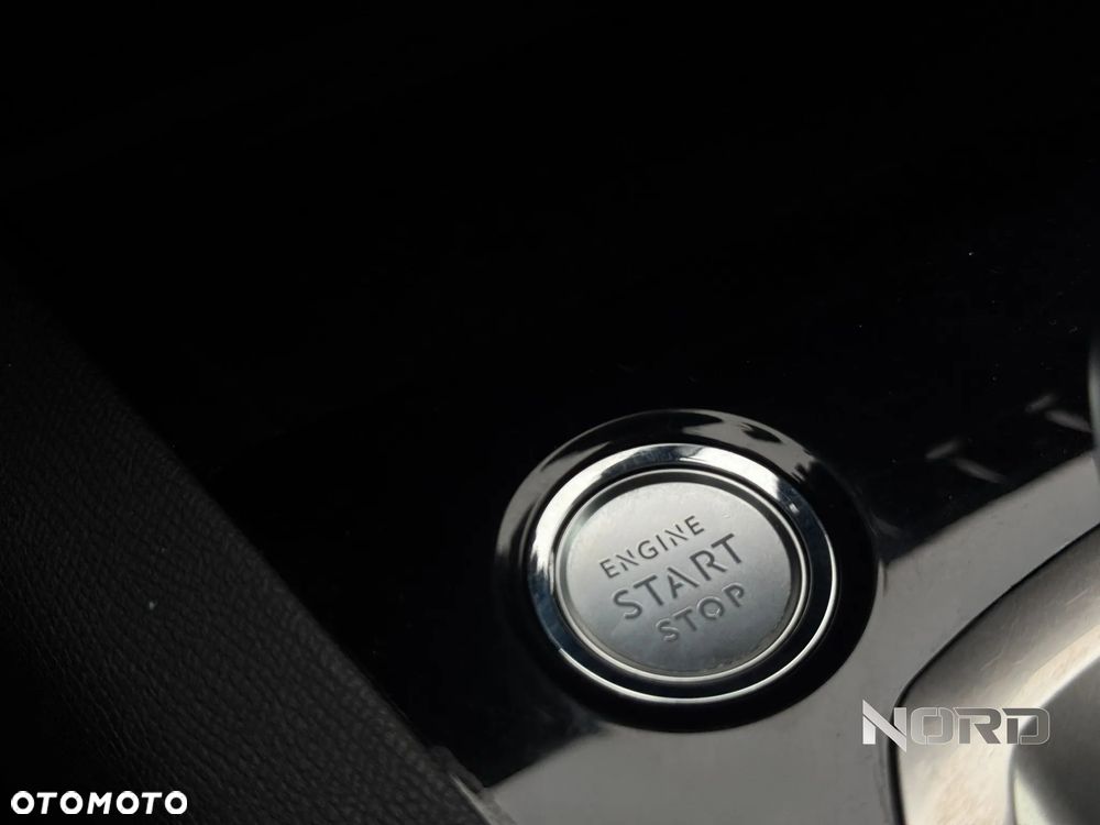 Peugeot 5008 1.6 PureTech GT Line S&S EAT8 - 30