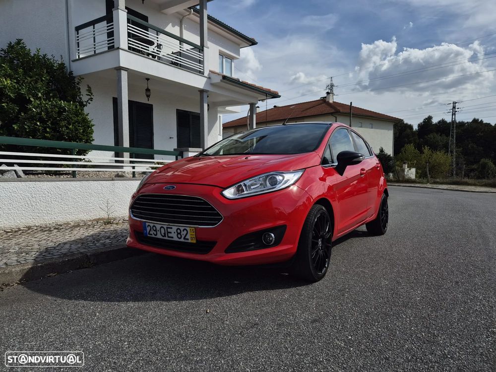 Ford Fiesta 1.0 T EcoBoost Titanium - 1