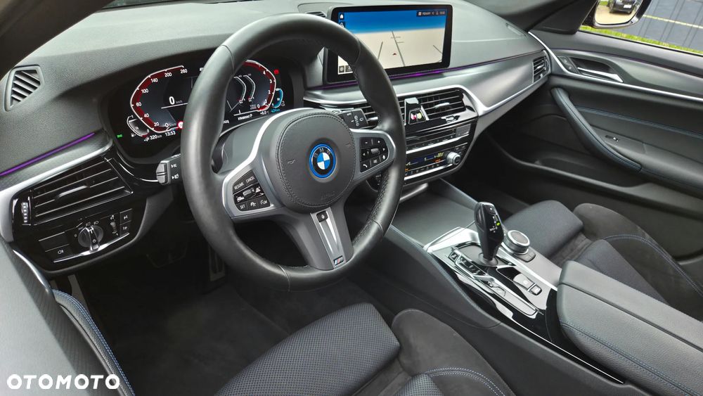 BMW Seria 5 530e xDrive M Sport sport - 19
