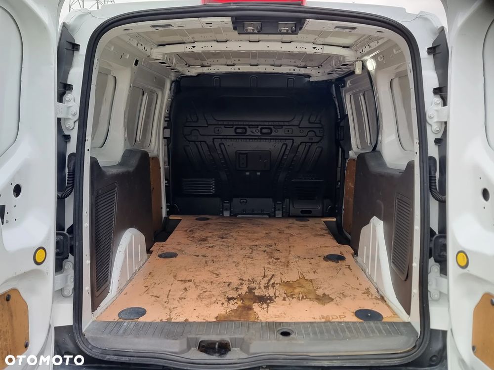 Ford Transit Connect - 14