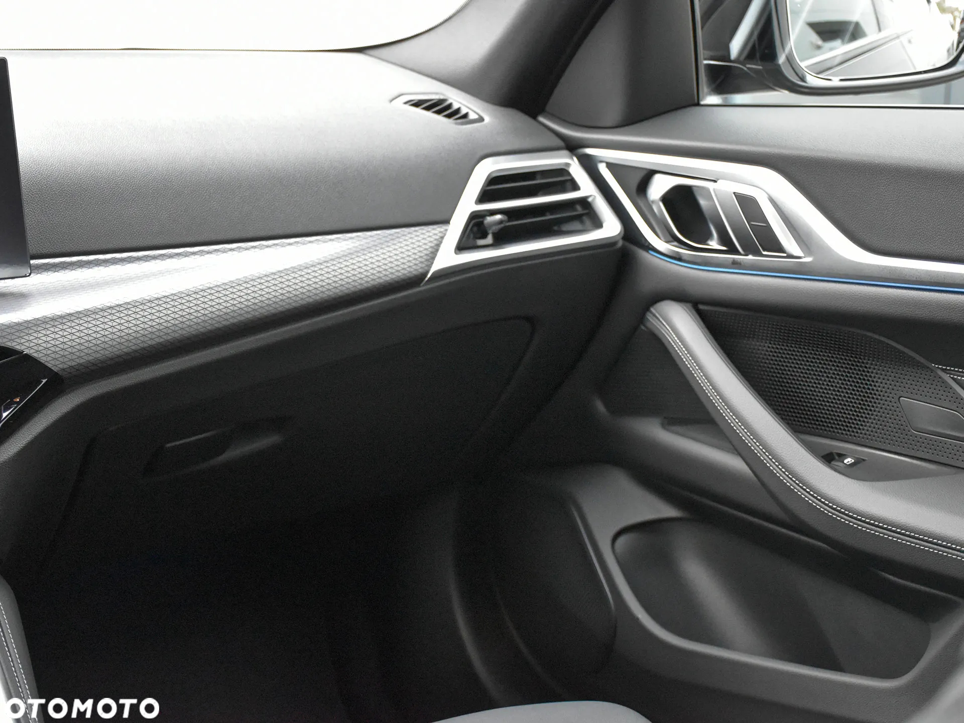BMW i4 eDrive 35 M Sport - 24