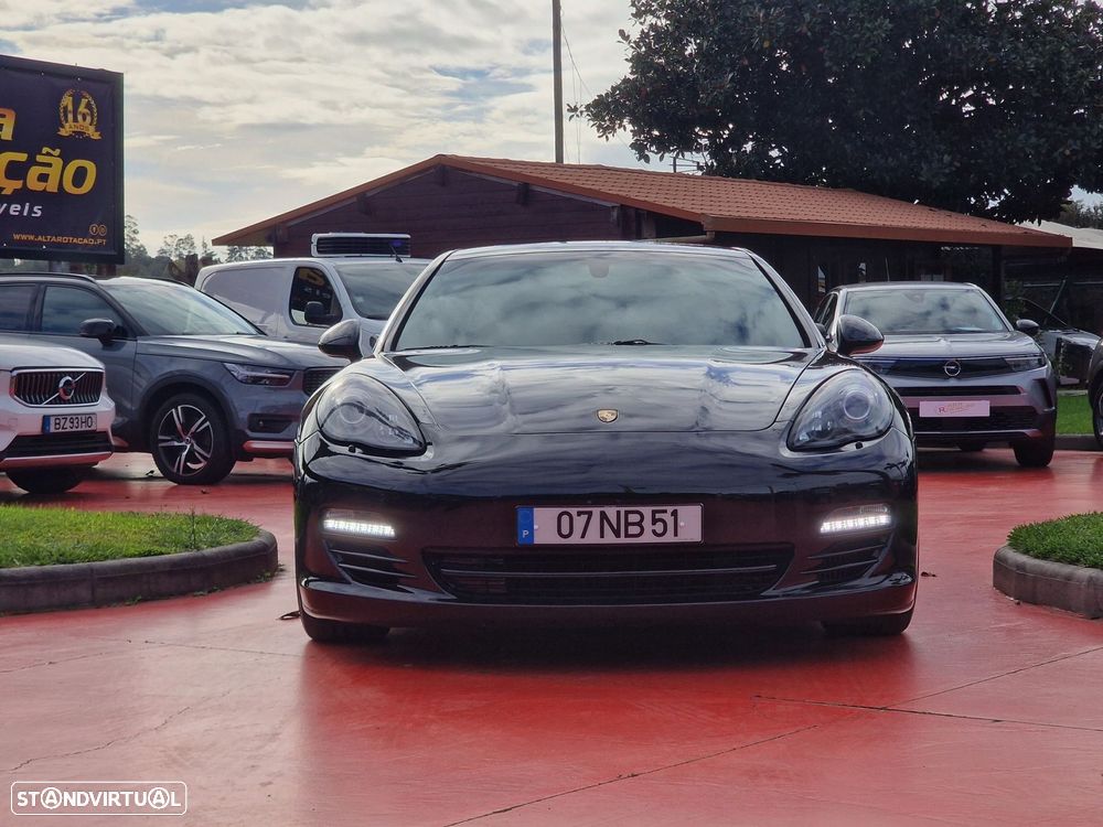 Porsche Panamera Platinum Edition - 2