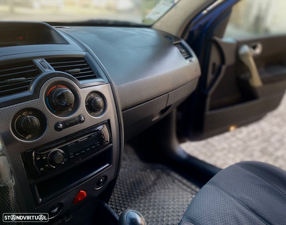 Renault Mégane 1.4 Confort Dynamique - 11
