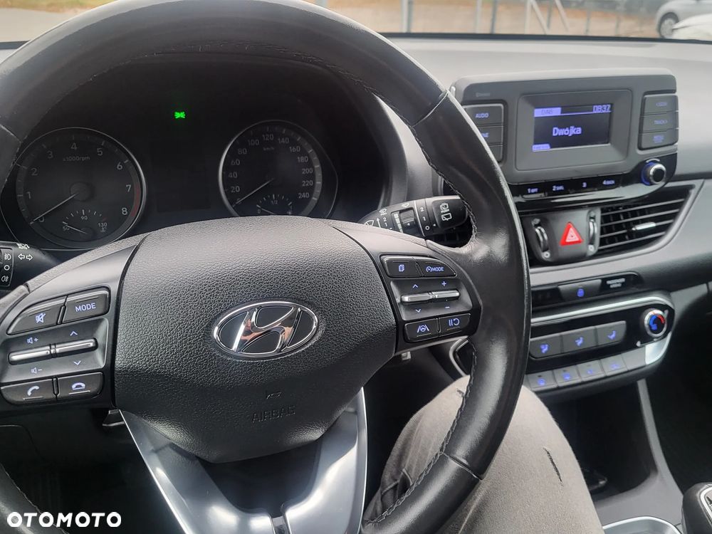 Hyundai i30 1.5 DPI Modern - 19