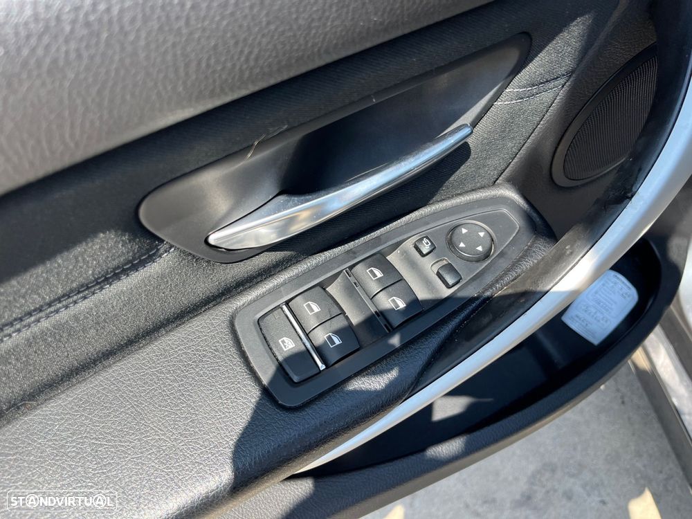 BMW 318 d Line Luxury Auto - 20