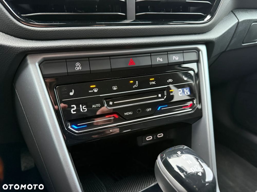 Volkswagen T-Roc 1.5 TSI Life Plus DSG - 22