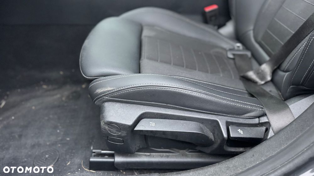 BMW Seria 3 320e PHEV sport - 19