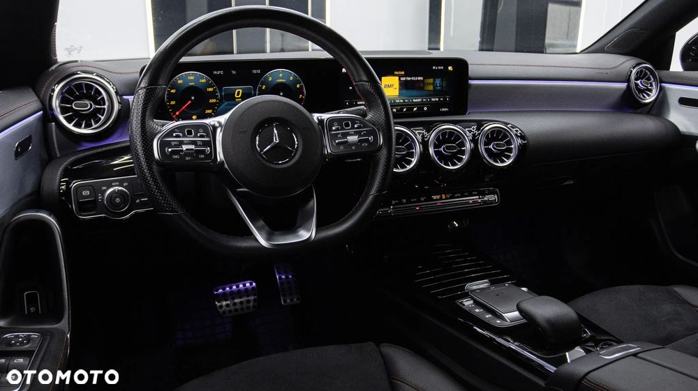 Mercedes-Benz CLA 250 4-Matic AMG Line 7G-DCT - 19