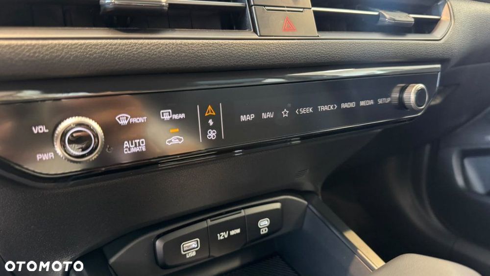 Kia XCeed - 17