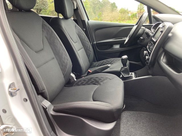 Renault Clio Sport Tourer TCe 90 Limited - 32