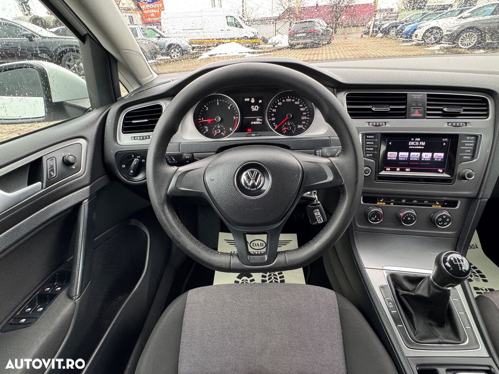 Volkswagen Golf 1.6 TDI BlueMotion Technology Comfortline - 26