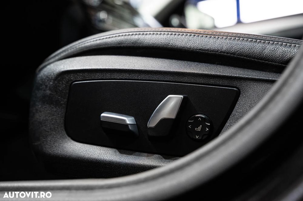 BMW Seria 5 520d Aut. Luxury Line - 29