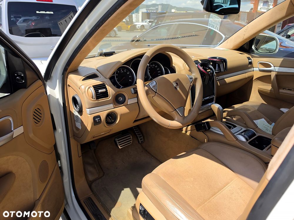 Porsche Cayenne Tiptronic S GTS - 19