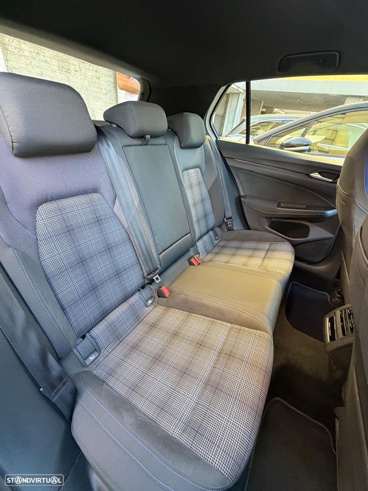VW Golf - 11