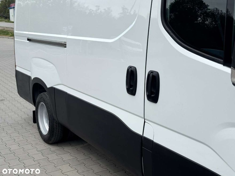 Iveco Daily - 10