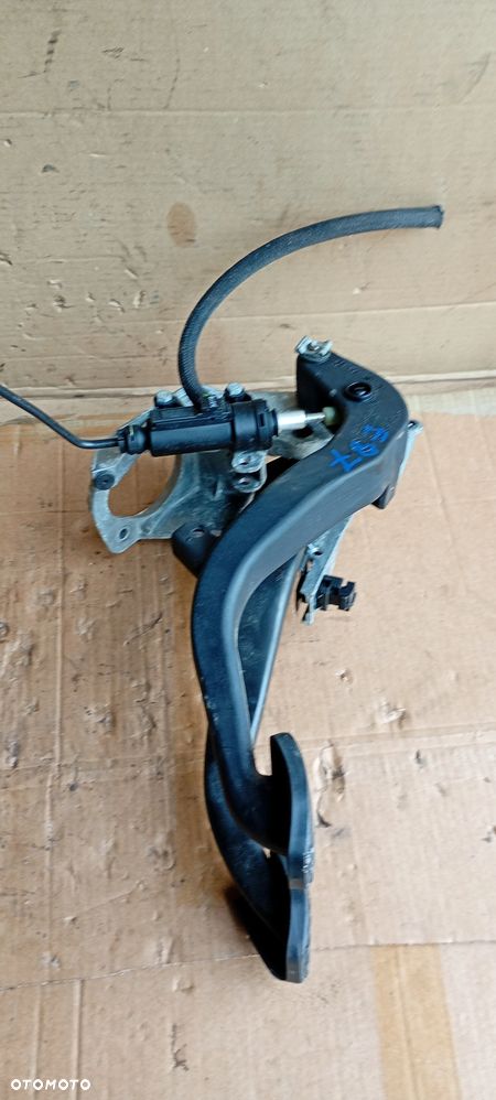 Pedał sprzęgła hamulca BMW I E87 423224 - 5