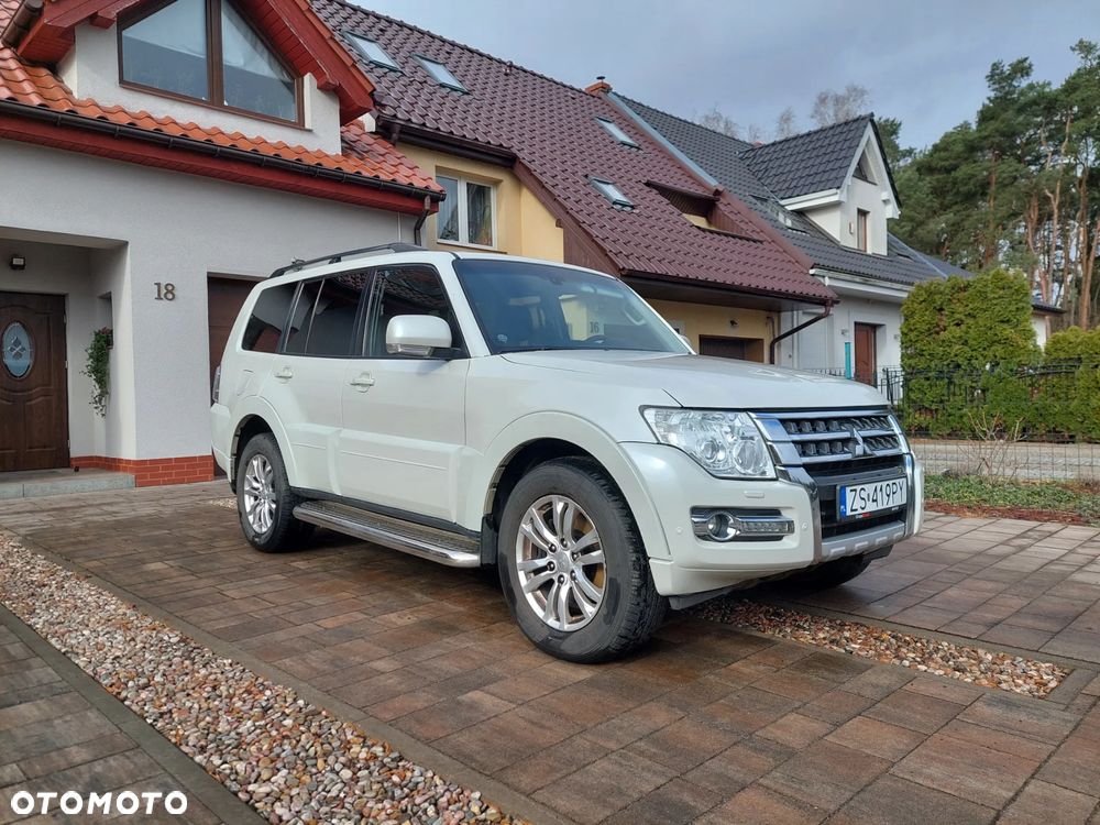 Mitsubishi Pajero 3.2 DID Instyle - 10
