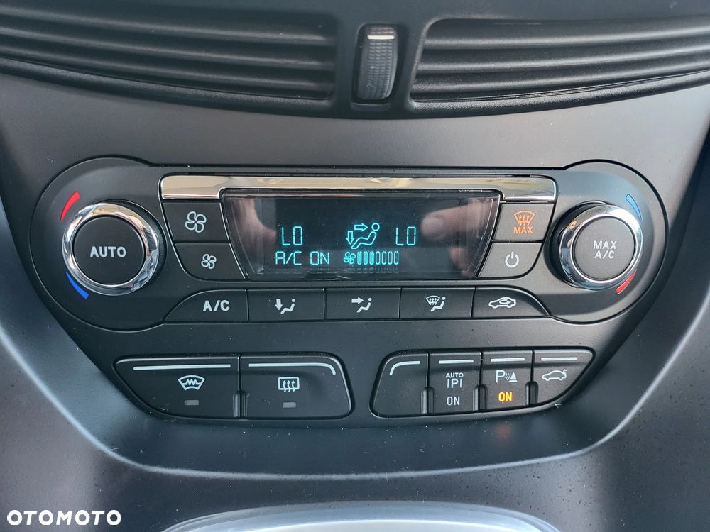 Ford Grand C-MAX 2.0 TDCi Titanium - 35