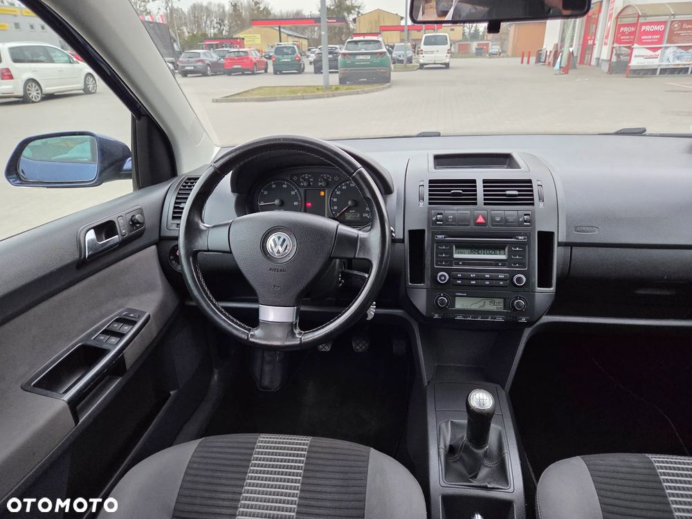 Volkswagen Polo - 13