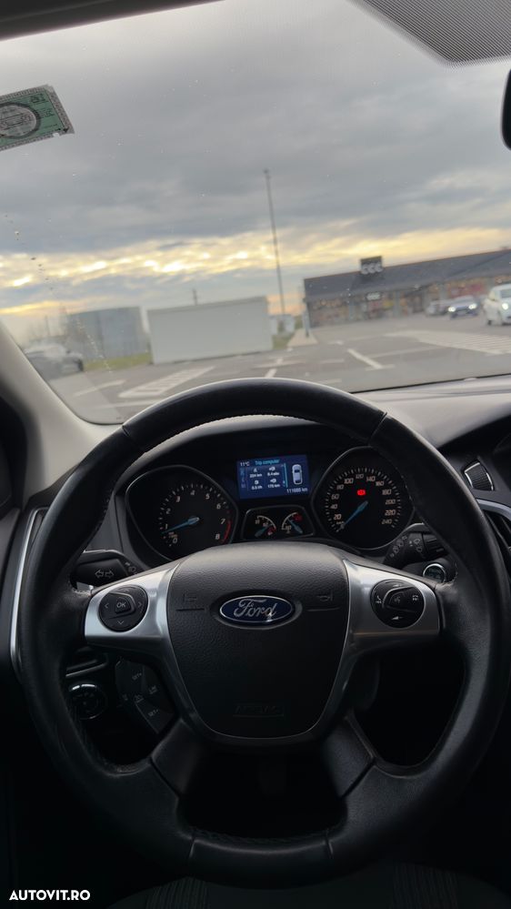 Ford Focus 1.6 EcoBoost Start Stop Titanium - 10