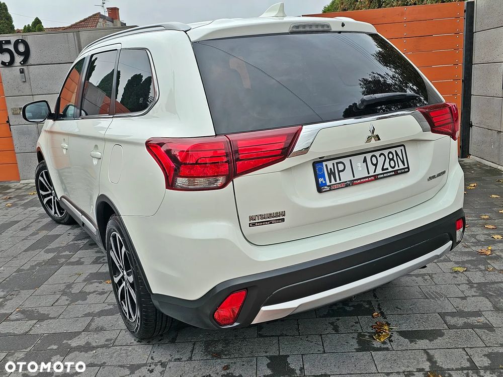 Mitsubishi Outlander 2.0 2WD Invite - 9