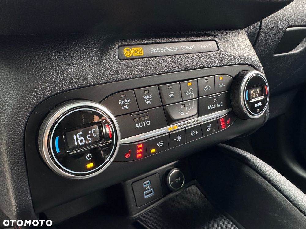 Ford Kuga 1.5 EcoBoost FWD ST-Line - 33