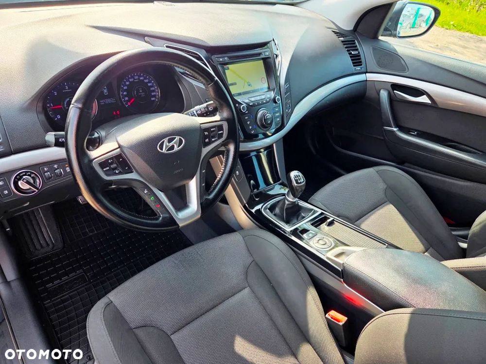 Hyundai i40 Kombi blue 1.7 CRDi Style - 26