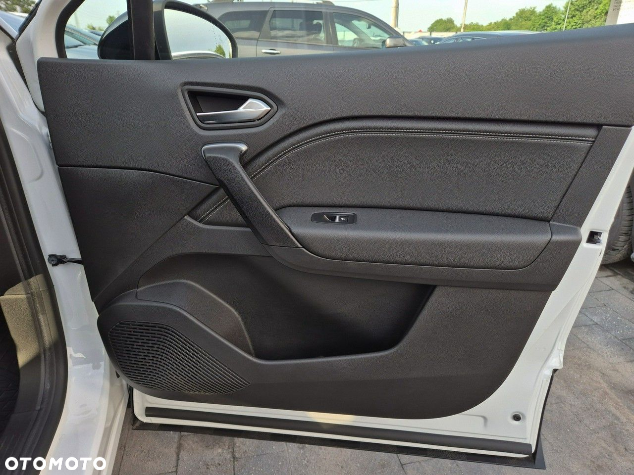 Renault Captur - 24