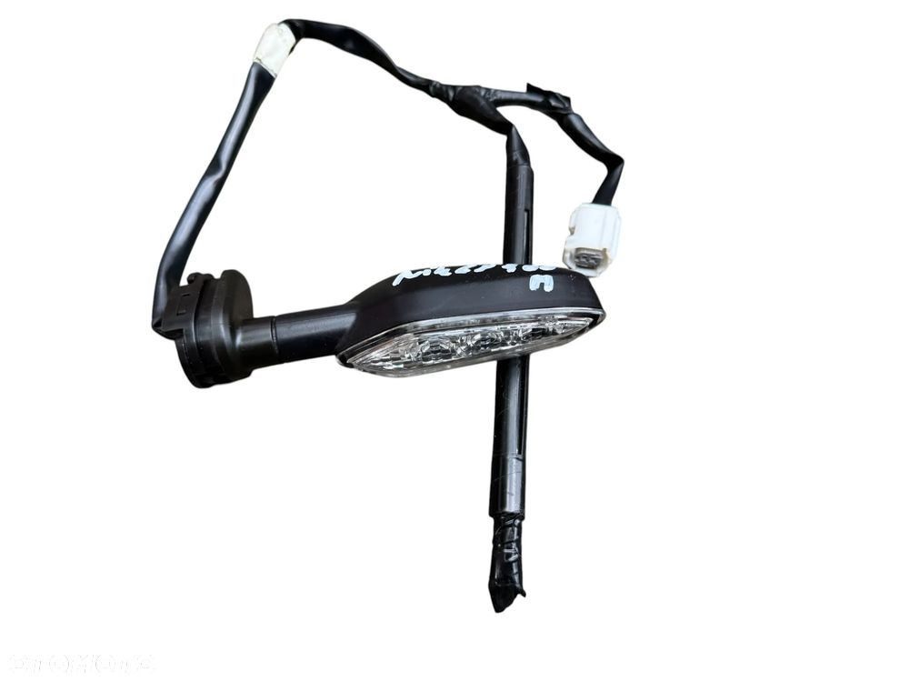 Kierunkowskaz   Yamaha Niken 900    17-21R - 4