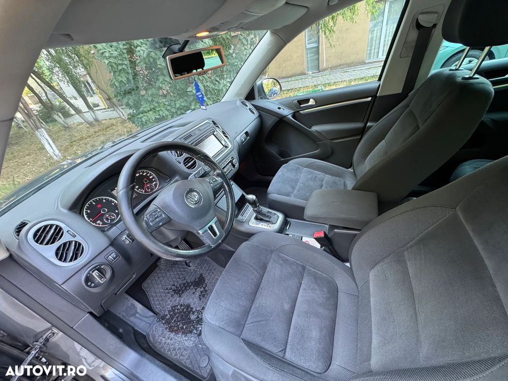 Volkswagen Tiguan 2.0 TDI 4Motion DSG Sport & Style - 9