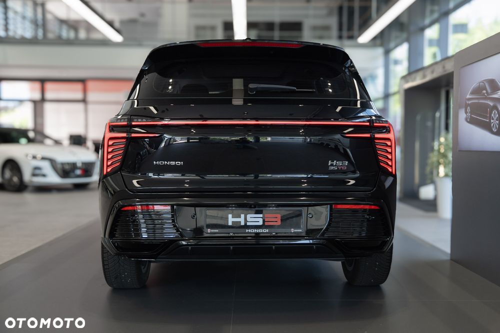 Hongqi HS3 - 13