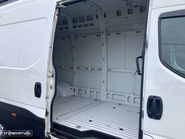 Iveco Daily 2.3 m-jet IVA DEDUTIVEL - 13