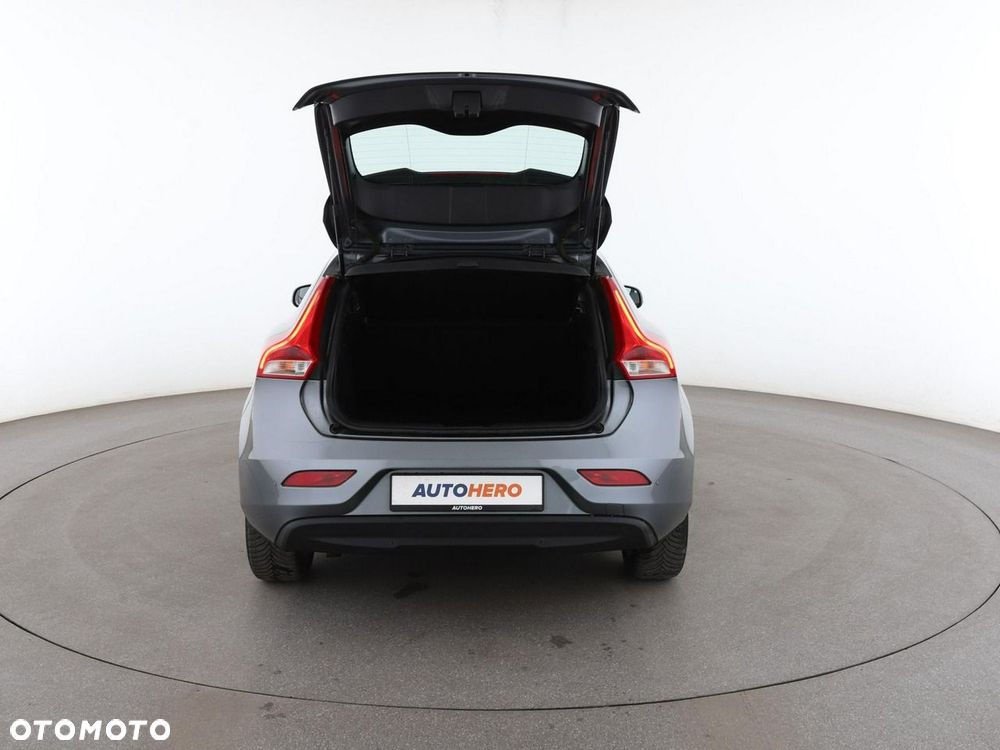 Volvo V40 T2 Kinetic - 20