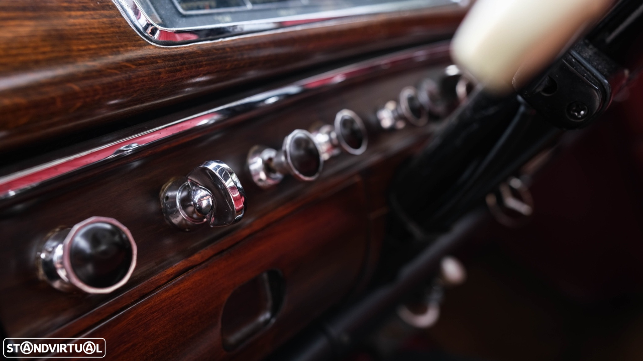 Mercedes-Benz 220 - 35