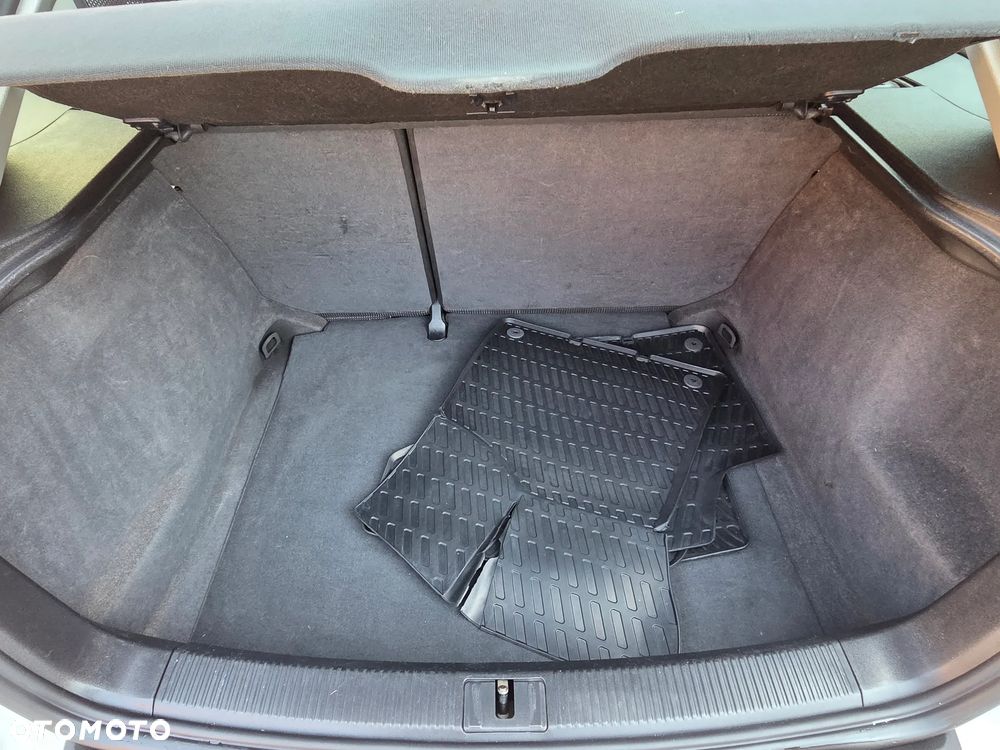 Audi A3 Sportback 1.9 TDI DPF Ambiente - 26