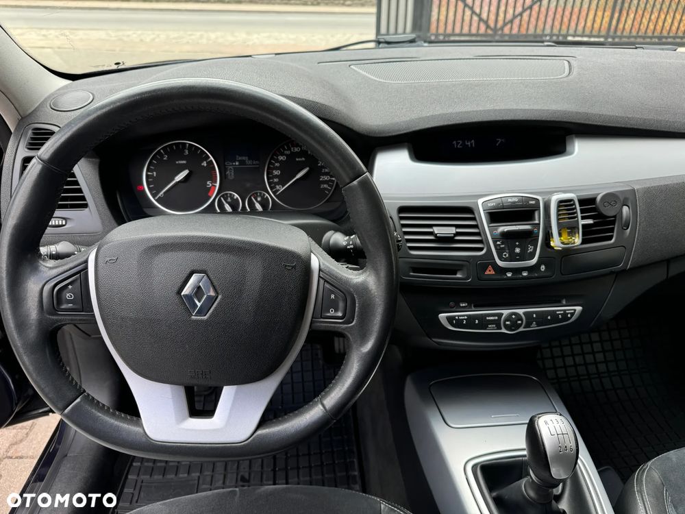 Renault Laguna dCi 150 FAP Bose - 15