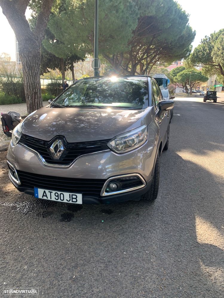 Renault Captur 0.9 TCE Exclusive - 2