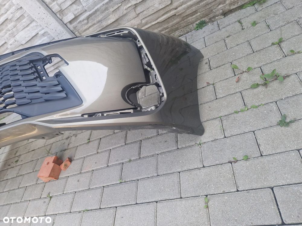 Zderzak Toyota Corolla XII E210 E21 sedan lift 2023 - bez dziur - 4