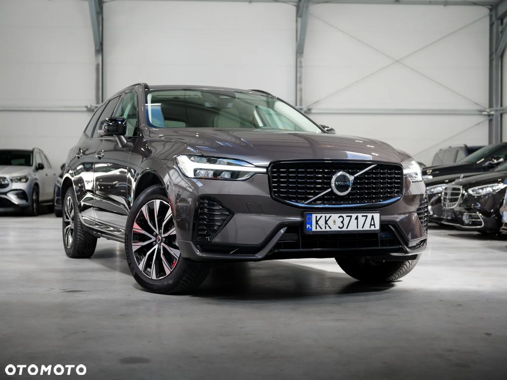 Volvo XC 60 B4 D AWD Plus Dark - 13