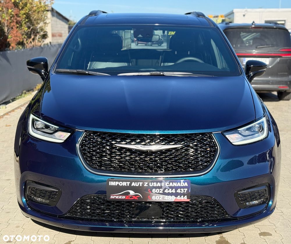 Chrysler Pacifica - 5