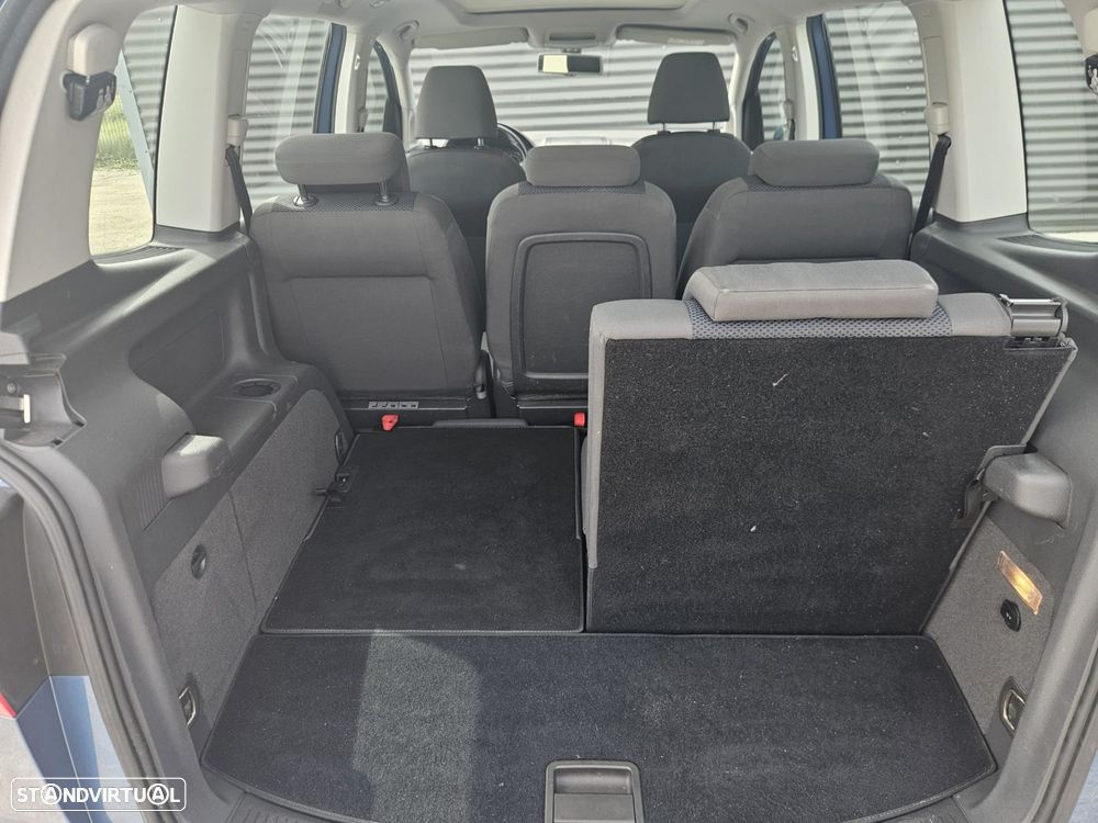 VW Touran 1.6 TDI Blue.Trendline 7L - 57