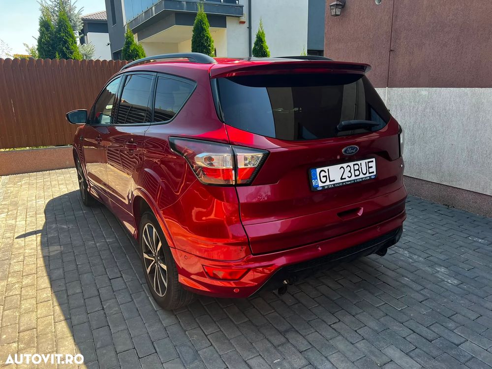 Ford Kuga - 3
