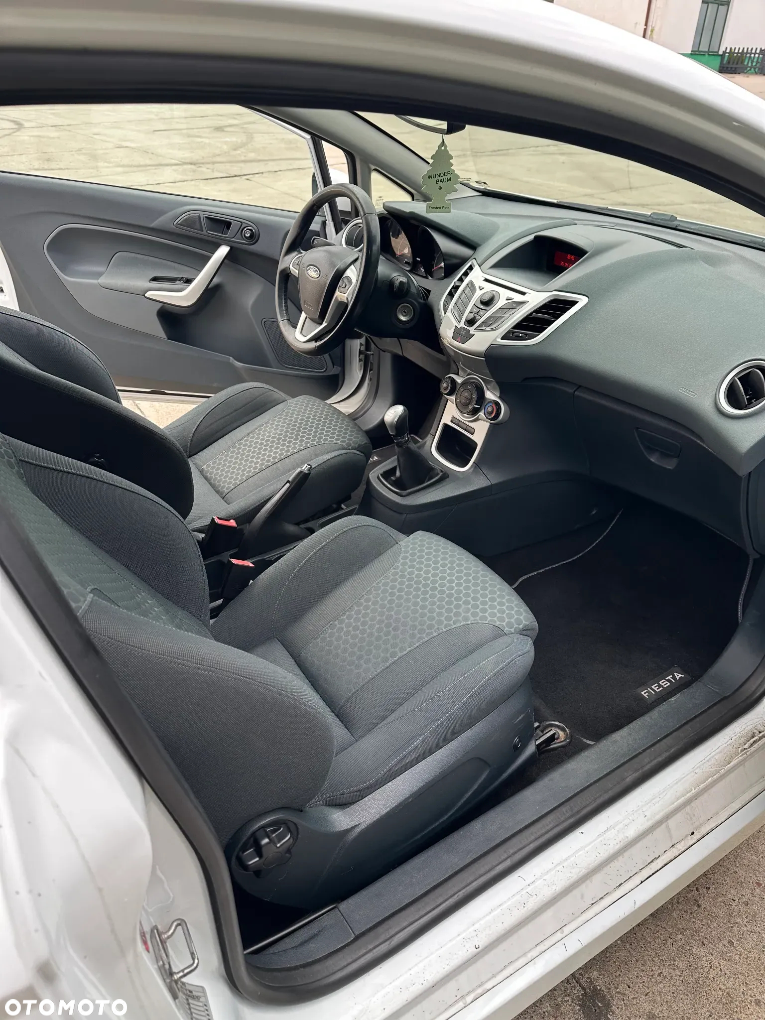 Ford Fiesta 1.6 Sport - 12