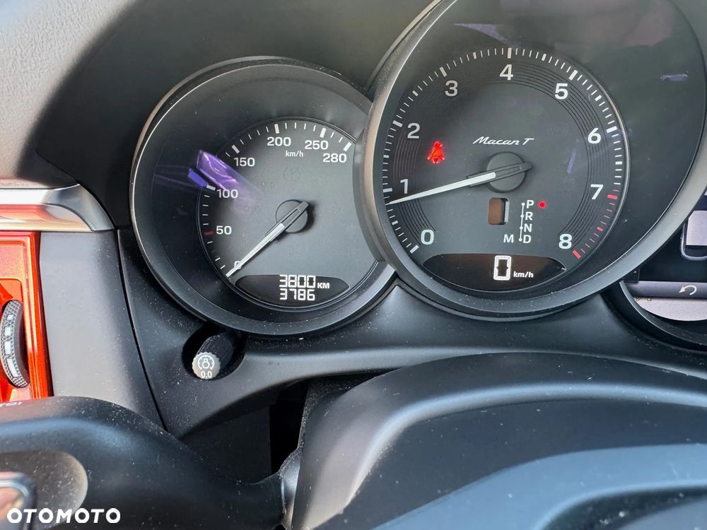 Porsche Macan T - 8