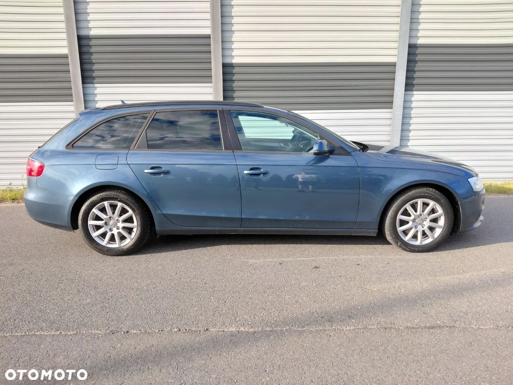 Audi A4 Avant 2.0 TDI ultra design - 6
