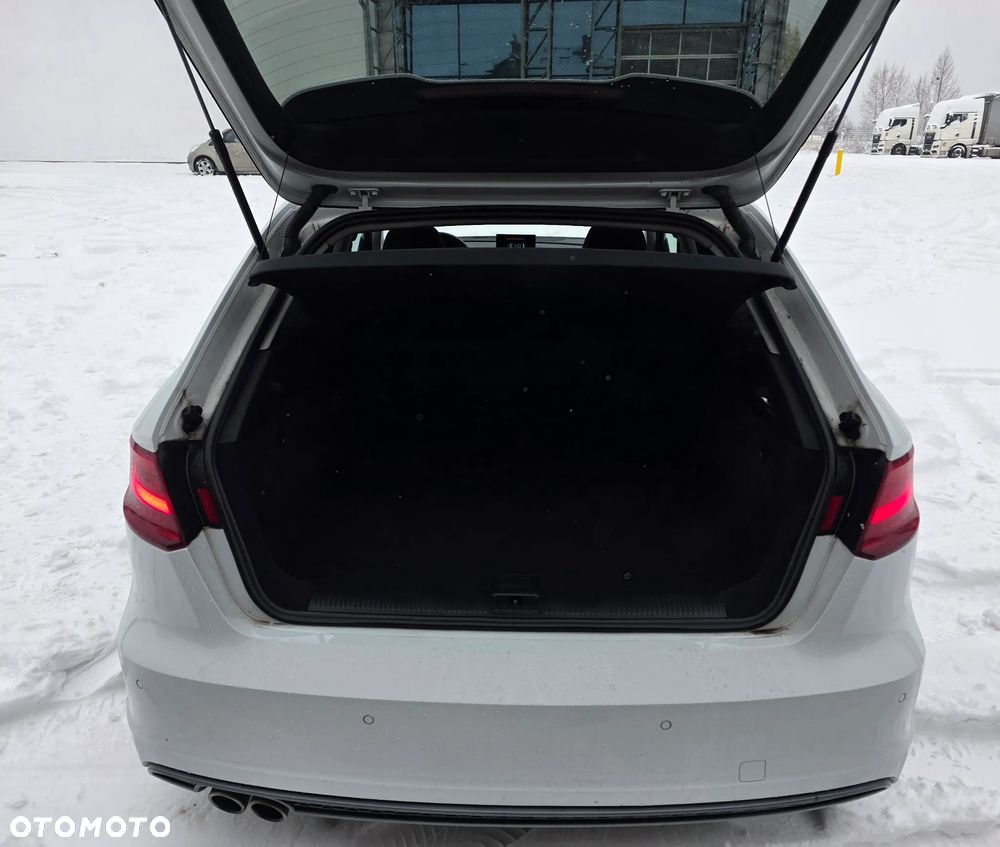 Audi A3 Sportback 2.0 TDI S tronic Ambition - 35