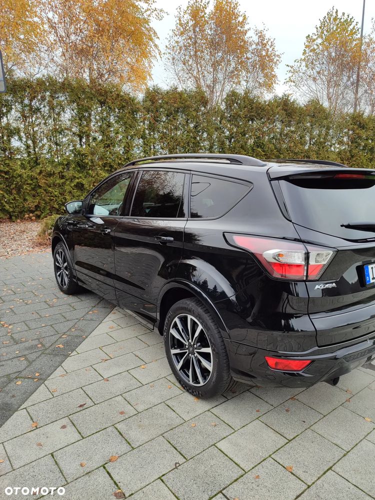 Ford Kuga 1.5 EcoBoost 2x4 ST-Line - 9