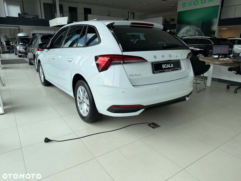 Skoda Scala 1.5 TSI Selection DSG - 4